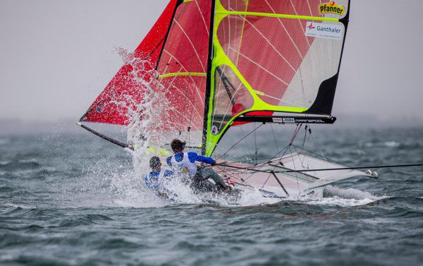 Keine leichten Bedingungen am letzten Tag der 49er-Weltmeisterschaft in Australien.  Sailing Energy