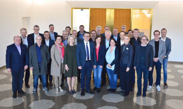 Knapp 1000 Kandidaten gehen für die Liste „Vorarlberger Wirtschaft“ ins Rennen. Ein Teil war gestern in Feldkirch dabei.