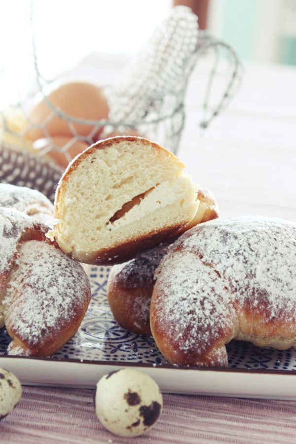 Der Hefeteig gehört zu Ostern wie der Osterhase.