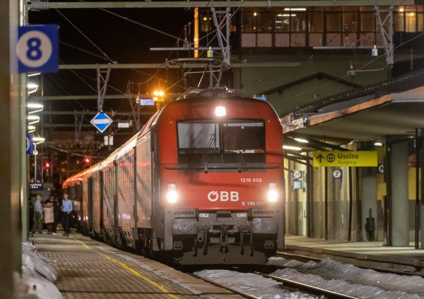 Bei den ÖBB wird auf Kurzarbeit umgestellt. apa/Expa