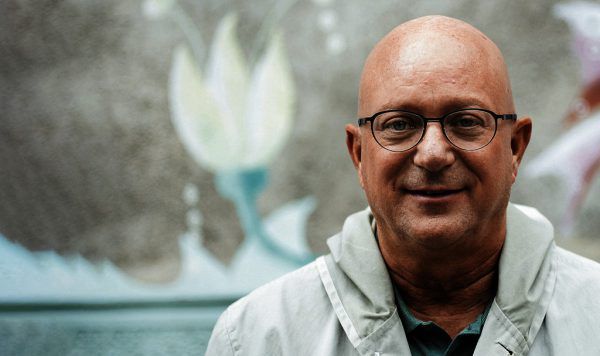 Niki Glattauer ist Schuldirektor, Bildungsreformantreiber, Autor und Vater. Brandstätter Verlag