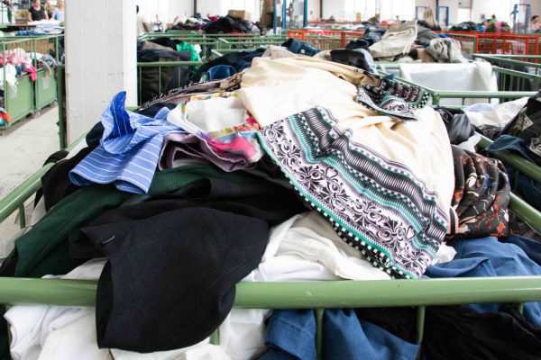 Altkleider sollen vorerst daheim gesammelt und erst in ein paar Wochen abgegeben werden. Gemeindeverband