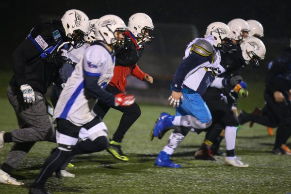 Ab Donnerstag trainieren die Blue Devils wieder. hartinger