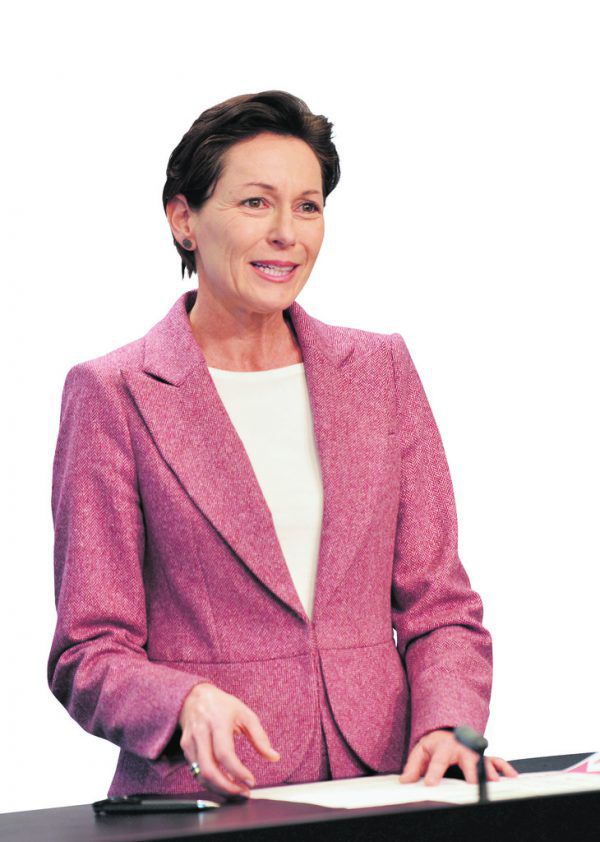 Als Landesrätin für Gesundheit und Sport ist Martina Rüscher derzeit im Dauereinsatz. VLK/Serra