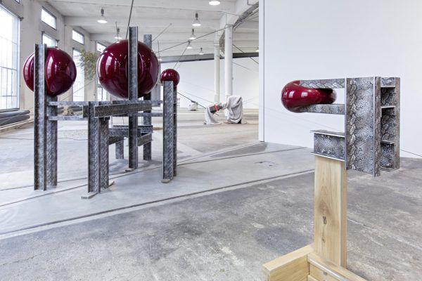 Installation von Siobhán Hapaska in der Lokremise St. Gallen. Stefan Rohner