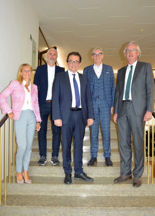 WKV-Präsident Hans Peter Metzler (Mitte) und sein Vize-Quartett: Petra Kreuzer, Stefan Hagen, Wilfried Hopfner und Edi Fischer (v.l.). wkv