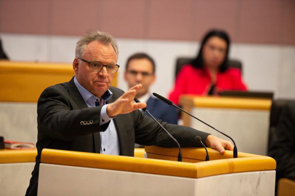 Christoph Metzler. Klaus HArtinger