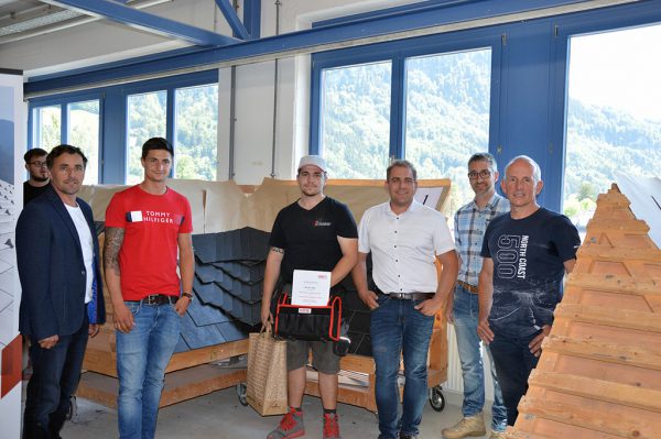 Michael Jäger (Bildmitte) wurde als Sieger geehrt. WKV