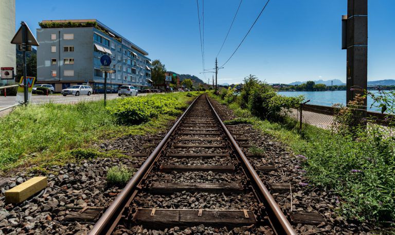 Leistungsfähigkeit des Schienennetzes für Gütertransporte kann nur unterirdisch gesteigert werden, ist man bei mehramsee überzeugt.⇒Stiplovsek