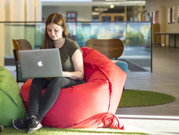 Die Studenten der FH Vorarlberg sind durchwegs sehr zufrieden mit den Angeboten in Sachen Distance Learning. Marc Rogenmoser