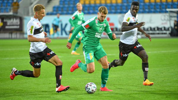Zlatko Dedic (r.) trifft gerne gegen Altach. In neun Partien erzielte er sieben Tore.gepa/lerch, stiplovsek