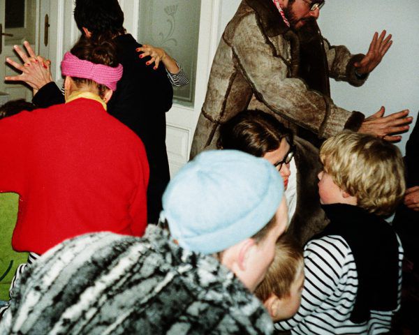 Hanna Putz’ Bilder sind dynamisch, strahlen aber trotz ihrer Ausdrucksstärke eine Ruhe aus. Kleines Bild links: ein Selbstporträt. Hanna Putz (3)
