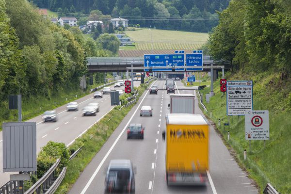 Jeden dritten Kilometer fahren Lkw leer. Hartinger