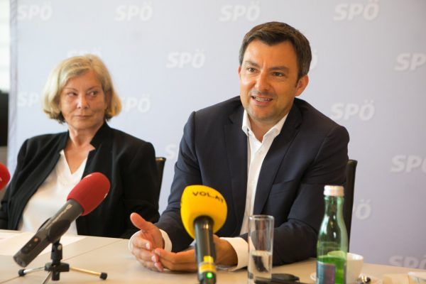 Gabriele Sprickler-Falschlunger möchte die Partei wieder in ruhigere Gewässer führen. Hartinger