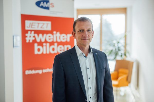 Bernhard Bereuter. Hartinger