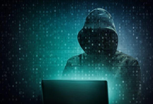 Schwerer Internetbetrug.  shutterstock