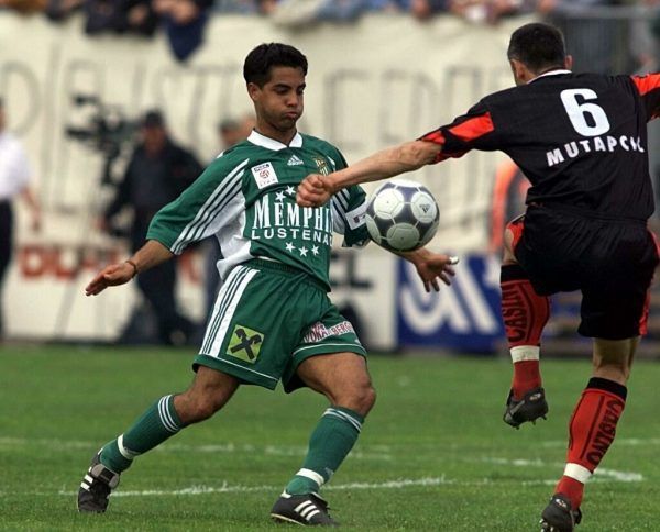 Der brasilianische „Zauberer“ Pavao hatte gegen Marko Mutapcic keine Chance (l.). SR Stuchlik machte seinem Ruf alle Ehre (r.). Archiv/Neue (3)