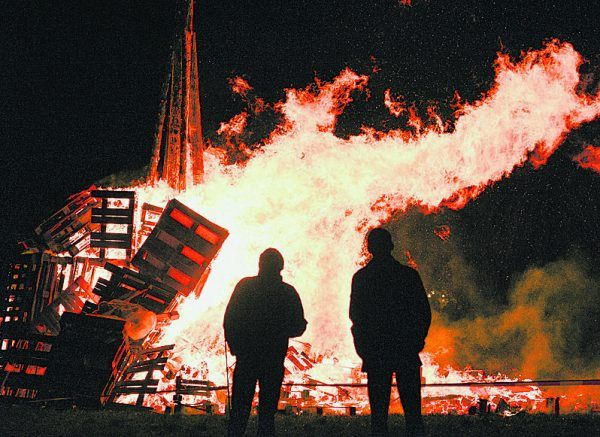 Durch die Öffnungen kann es heuer auch wieder Funkenfeuer geben.   Stiplovsek