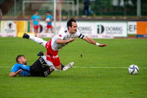 Im Hinspiel brachten die Amstettener den FC Dornbirn (hier Kapitän Aaron Kircher) zu Fall. Gepa/Lerch