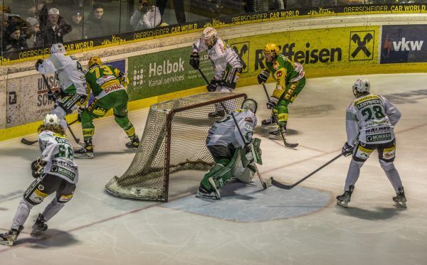 In den bisherigen Saisonduellen setzte sich zwei Mal der EHC Lustenau durch (5:0, 4:3 n. V.). Roland Paulitsch