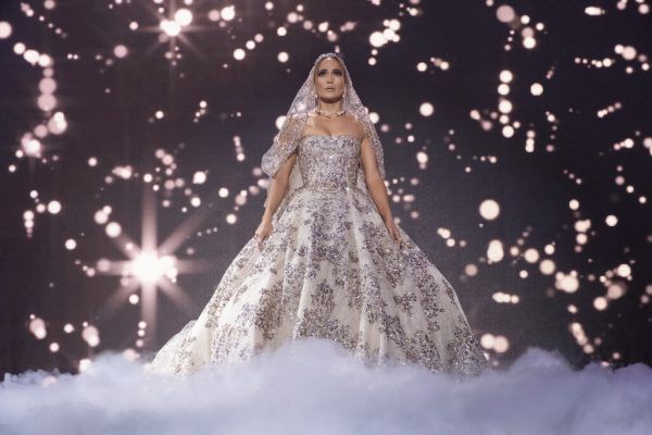 Kurzerhand heiratet Popstar Kat einen Fremden. UPI