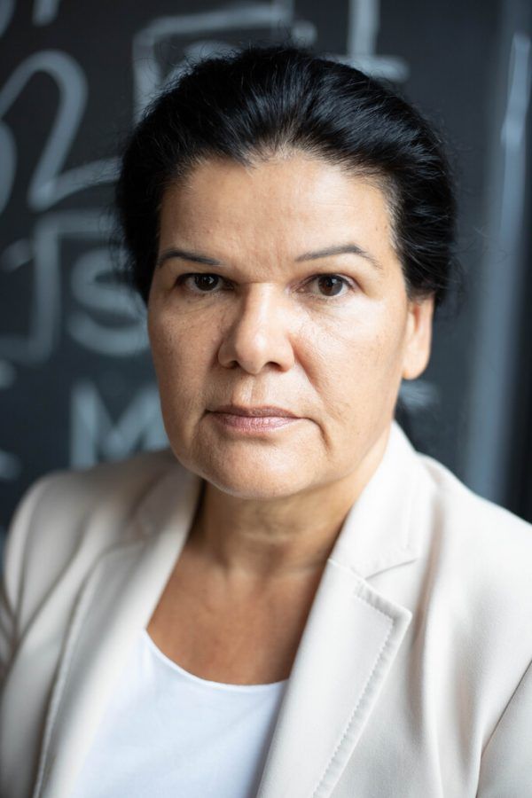 Sandra Schoch.  Hartinger
