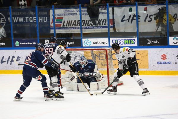 Shawn O’Donnell erzielte am Sonntag gegen Fehervar drei Tore und war damit Mann des Spiels. ©Soós Attila (Hydro Fehérvár AV19)