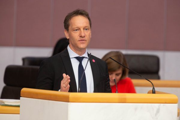 Neos-Mandatar Garry Thür fordert proaktives Vorgehen.