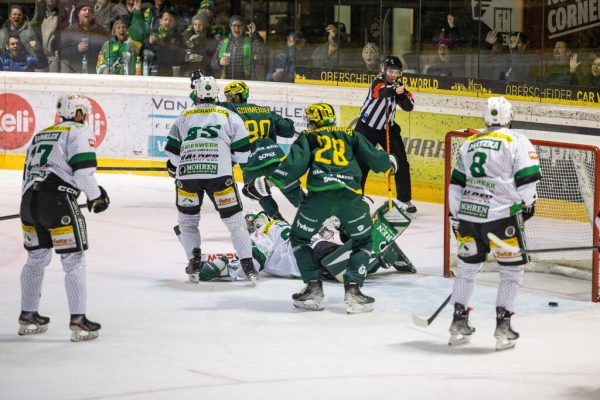 Beim ersten Saisonderby konnten die Lustenaeuer ein 6:0-Sieg bejubeln. SAMS