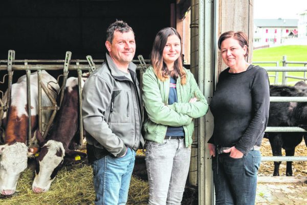 Peter, Tochter Lienne und Sonja Gmeiner (v.l.). roswitha schneider (2)