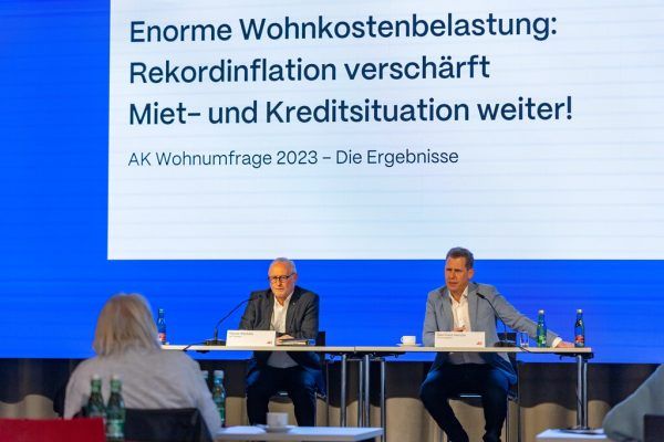 AK-Direktor Keckeis und Präsident Heinzle präsentierten Umfrage­ergebnisse. AK