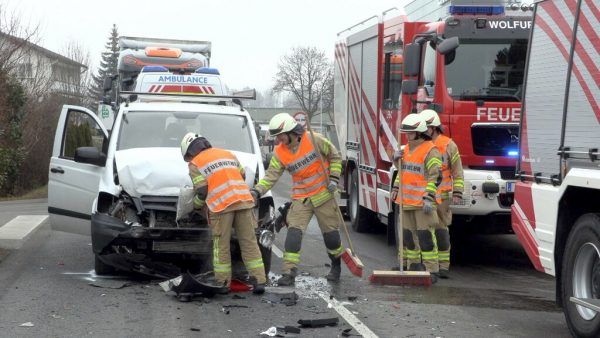 Das Rote Kreuz bat die Feuerwehr um Hilfe. Maurice Shourot