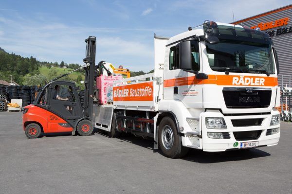 Rädler hat einen Sitz in Wolfurt und Dornbirn.   Fotoprofi Ditigl