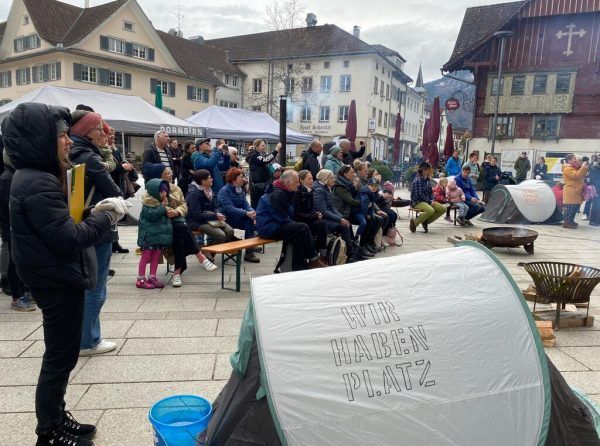 Auf dem Dornbirner Marktplatz wurde protestiert.Claudio Tedeschi (8)