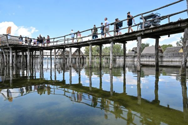 Das archäologische Freilichtmuseum am Bodensee.  Felix Kästle/Dpa
