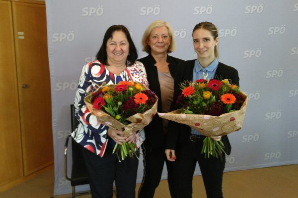 Die neue SPÖ-Landesfrauenvorsitzende Stefanie Matei (r.) mit Vorgängerin Olga Pircher (l.) und Parteichefin Gabi Sprickler-Falschlunger (Mitte).