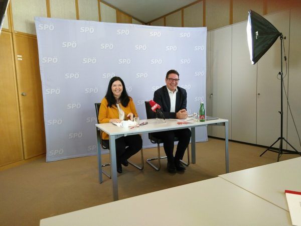 Manuela Auer und Reinhold Einwallner kritisierten die Preiserhöhungen bei Strom und Gas. Apa/Gindl, Kompatscher
