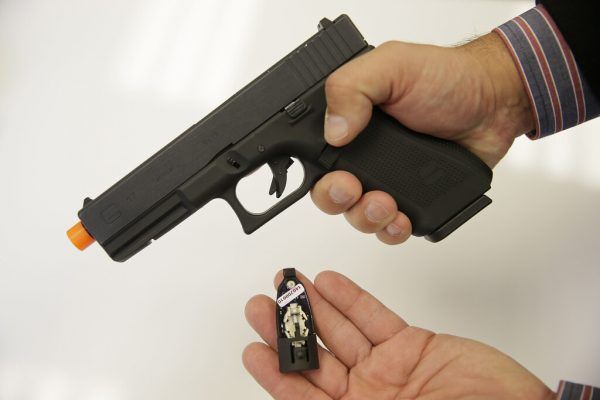 Die Verdächtigensollen eine Softgun gezogen haben. symbol//Eric Risberg