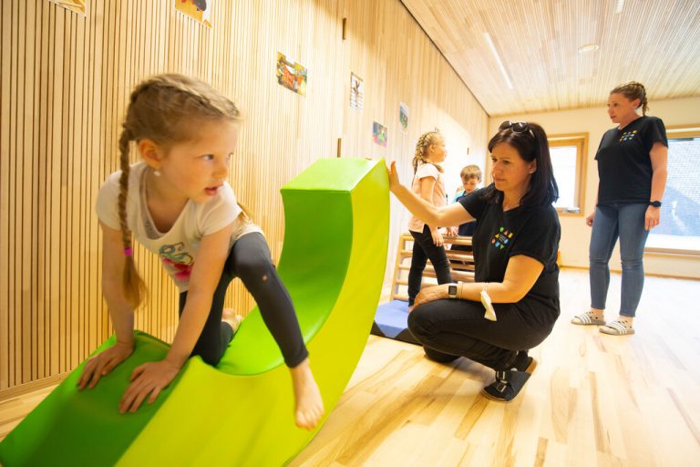 Betreuung im Kindergarten: Fachkräfte sind entscheidend für Qualität und Ausbau der Angebote.⇒Hartinger