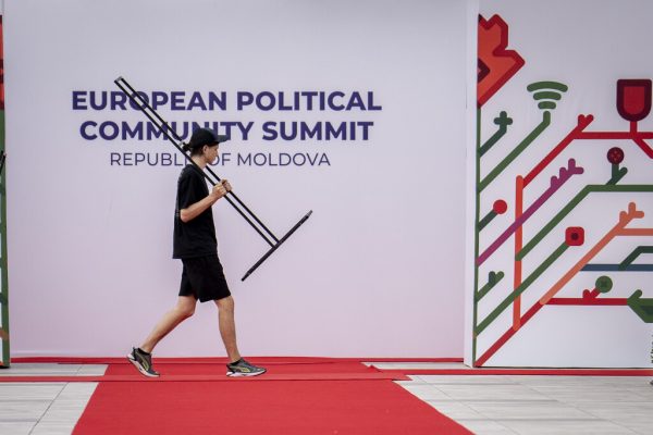 In Chisinau werden alle Vorbereitungen für das Treffen der EPG getroffen.AP Photo/Andreea Alexandru