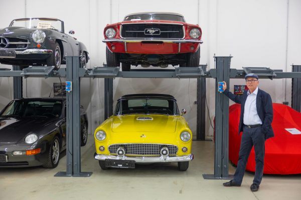 Auch Oldtimer wurden aufbereitet. Hartinger/Sym.