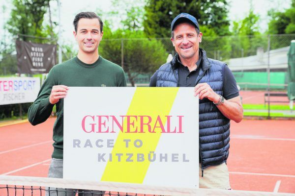 Alex Antonitsch mit dem Gastgeber Stefan Bildstein vom TC Dornbirn. Carsten Harz