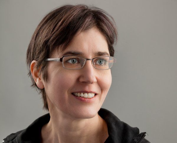 Angelika Wehinger, Leiterin der ifs-Gewaltschutzstelle. Shutterstock/Symbolbild, Ifs