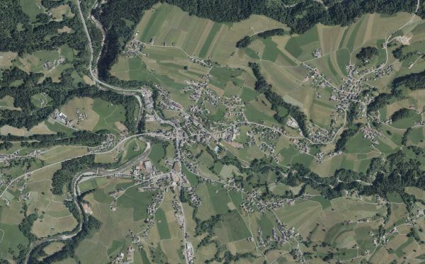 Seitdem ist der Ort gewachsen und hat neue Betriebe angezogen.