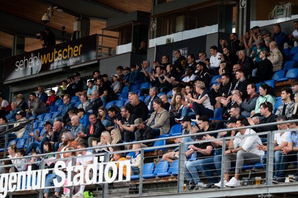 Das ImmoAgentur-Stadion wird für die Bundesliga fit gemacht.  symvol/serra