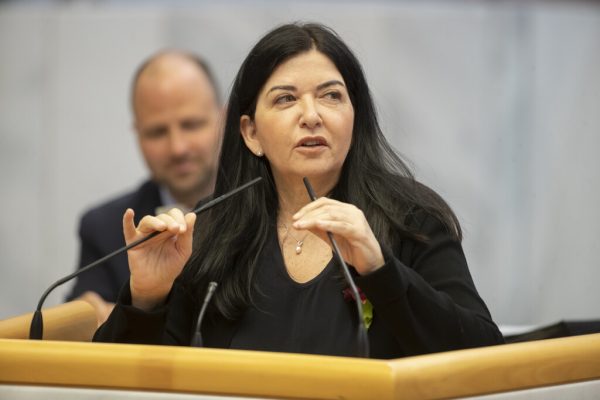 Die SPÖ-Klubobfrau und Landtagsabgeordnete Manuela Auer machte ein Thema für die Aktuelle Stunde geltend. shourot