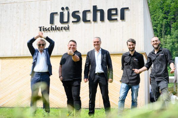 Heinz, Christian, Tone, Richard und Maximilian Rüscher feierten den neuen Meilenstein in der Firmengeschichte gebührend. Rhomberg (5), Lukas (2)
