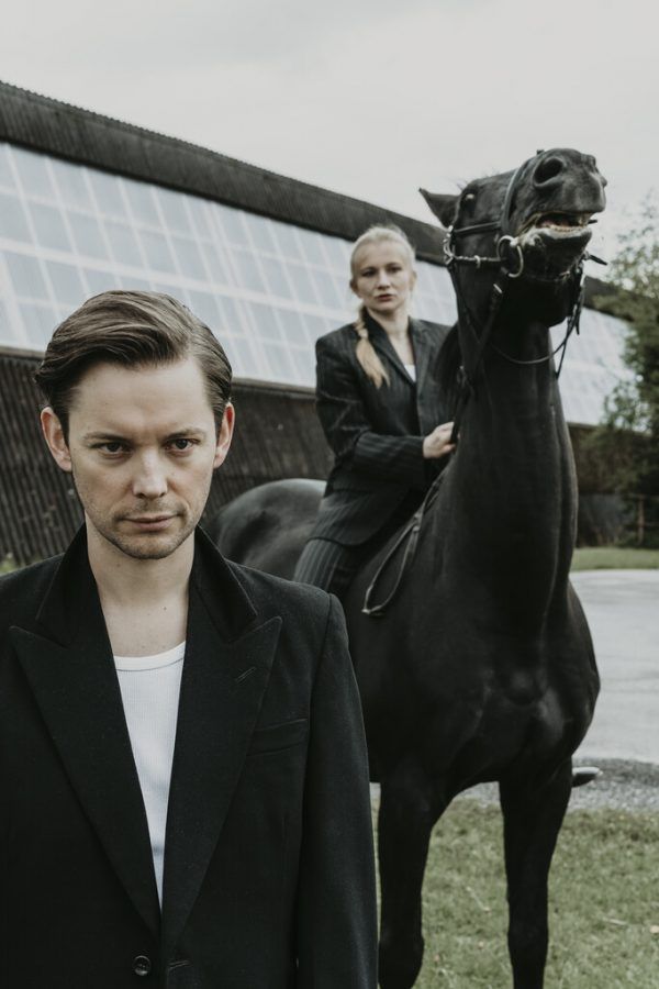 Luzian Hirzel und Vivienne Causemann. Sarah Mistura