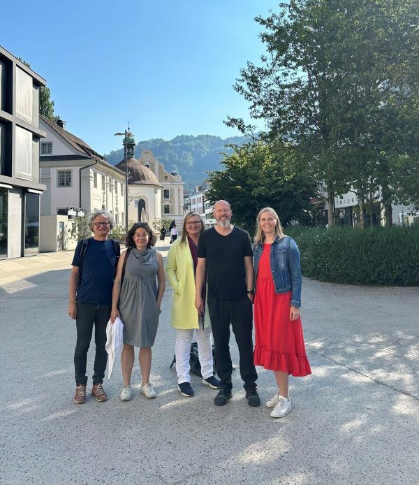 V.l.: Adi Gross, Elisabeth Kittl, Claudia Hauschildt-Buschberger, Marco Schreuder und Maria Huber. Die Grünen