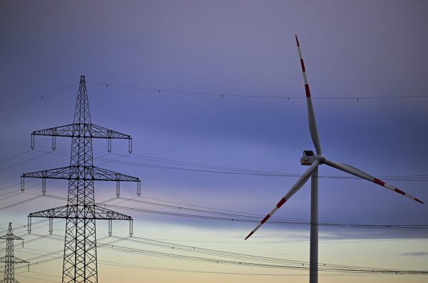 Auch in Tirol könnte künftig Strom aus Windrädern erzeugt werden apa